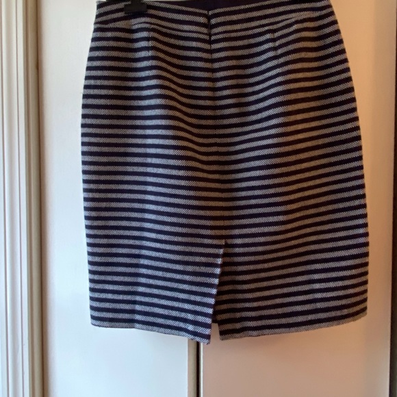 J Crew Wool pencil skirt - Picture 2 of 7